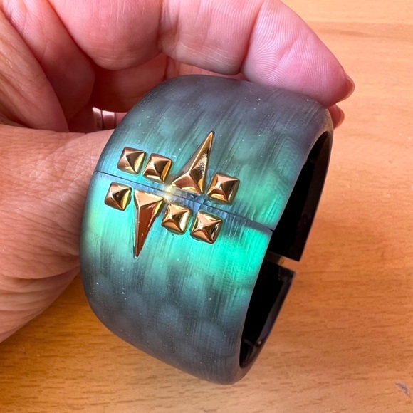 ALEXIS BITTAR GREEN GOLD STUDS WIDE BANGLE CUFF BRACELET BRAND NEW SAKS FIFTH AV - Picture 15 of 16